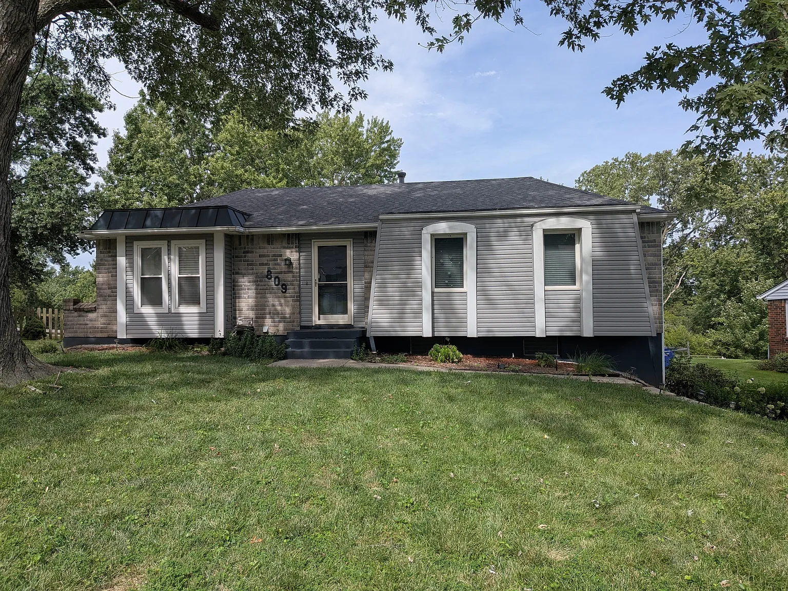 3 bed, 1363 sqft, $1,995 — Photo 1