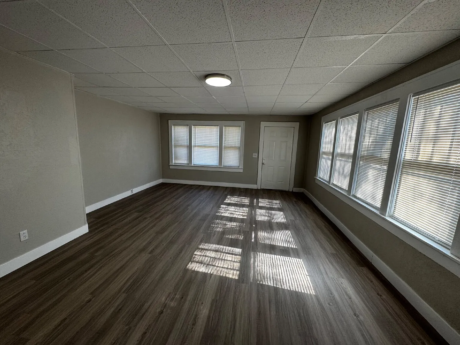 2 bed, 1.0 bath, 968 sqft, $650 — Photo 3