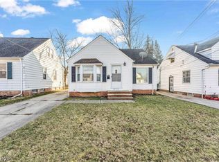 19314 Raymond St, Maple Heights, OH