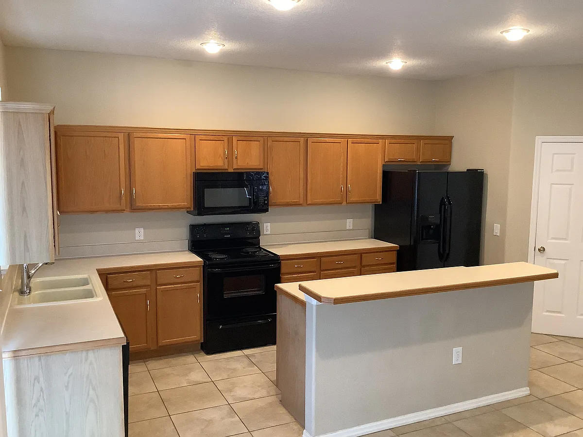 Building Photo - 1716 Meadow Pond Way