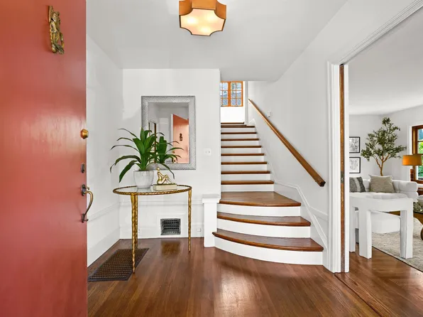 154 Mountain Ave, Piedmont, CA 94611