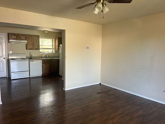 5th image of 104-116 N Cumberland Ave #110