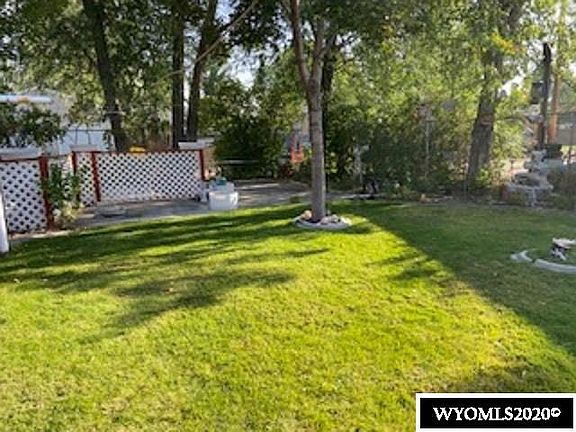 4th image of 1517 Grace Ave