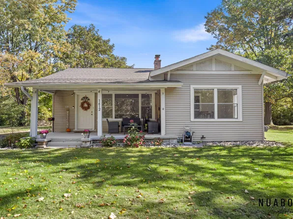 1412 Sunnyside Dr, Kalamazoo, MI 49048