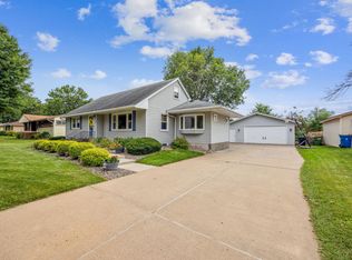 120 River Edge Way NE, Fridley, MN 55432