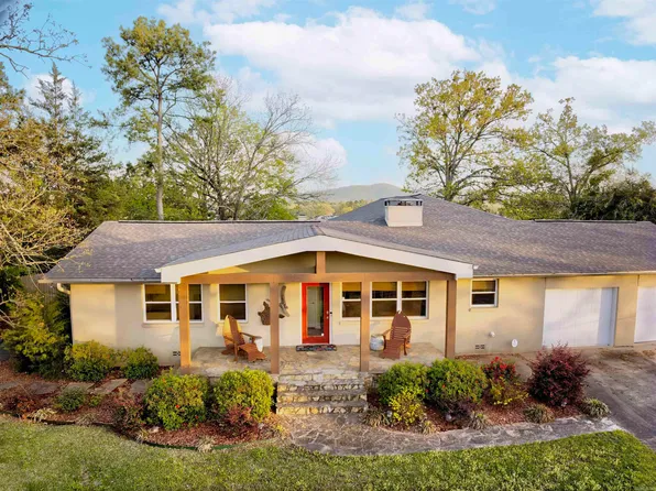 2325 Marion Anderson Rd, Hot Springs, AR 71913