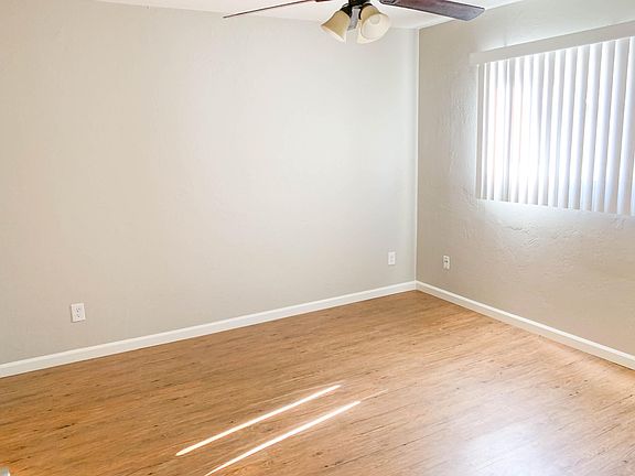 3rd image of 4558 40th St
