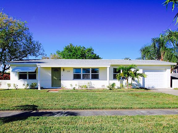 2nd image of 2125 Garnet Ct