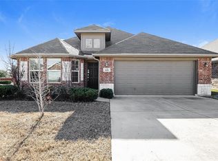 628 Hutchins Dr, Crowley, TX 76036