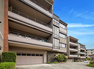 9913 Lake Washington Blvd NE, Bellevue, WA 98004