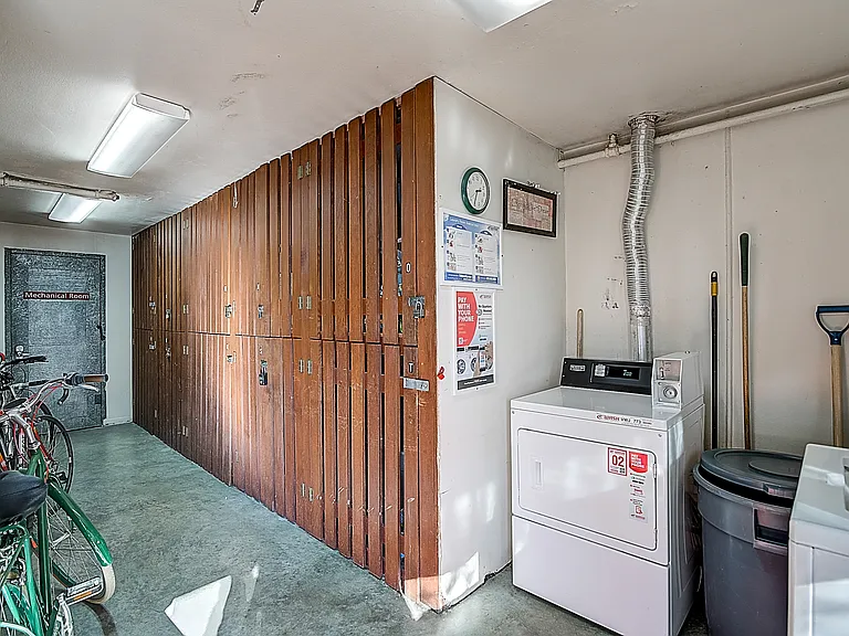 304 E Thomas St #4 — Photo 9