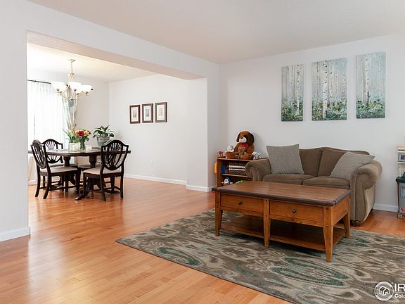 4th image of 1615 Mountain Dr