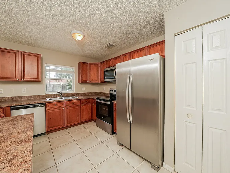 7142 Davit Cir — Photo 7