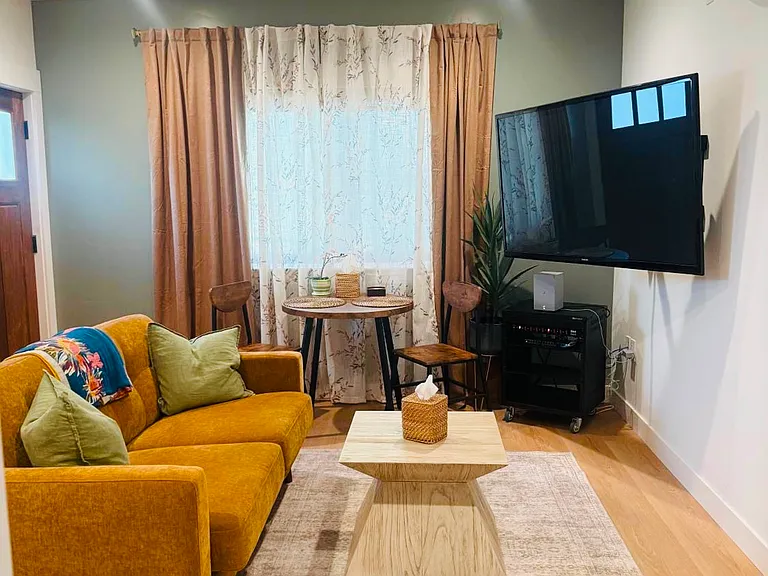 870 Cinnabar St #2 — Photo 6