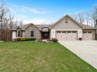 7344 Fieldstone Dr, Demotte, IN 46310