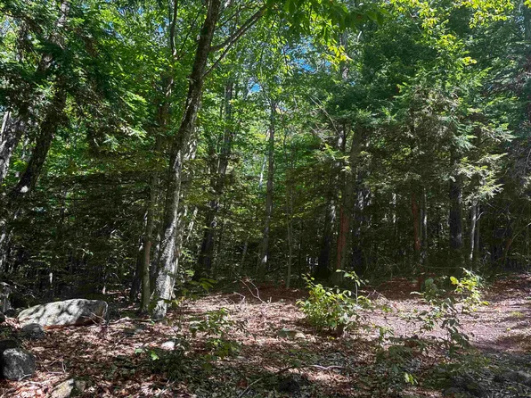 28 Sky Lane, Wolfeboro, NH 03894