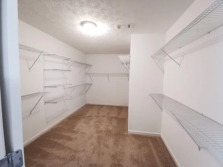 230 Kubol Dr — Photo 7