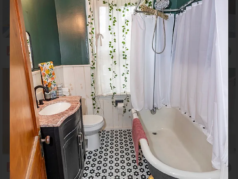 496 River Ave #2 — Photo 5
