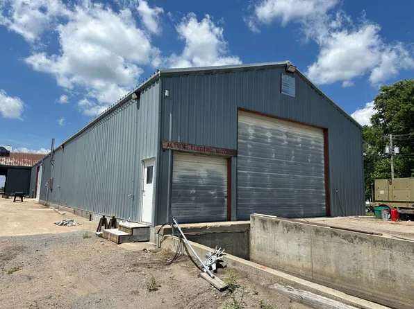 105 N Front St, Osmond, NE 68765