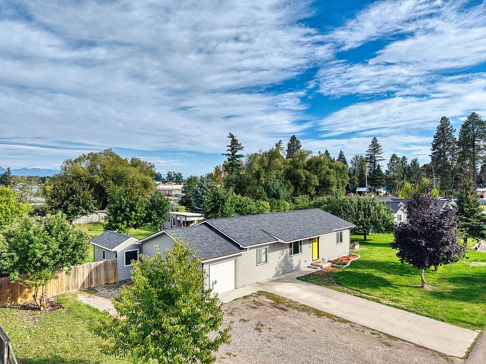 1st image of 111 River Pl