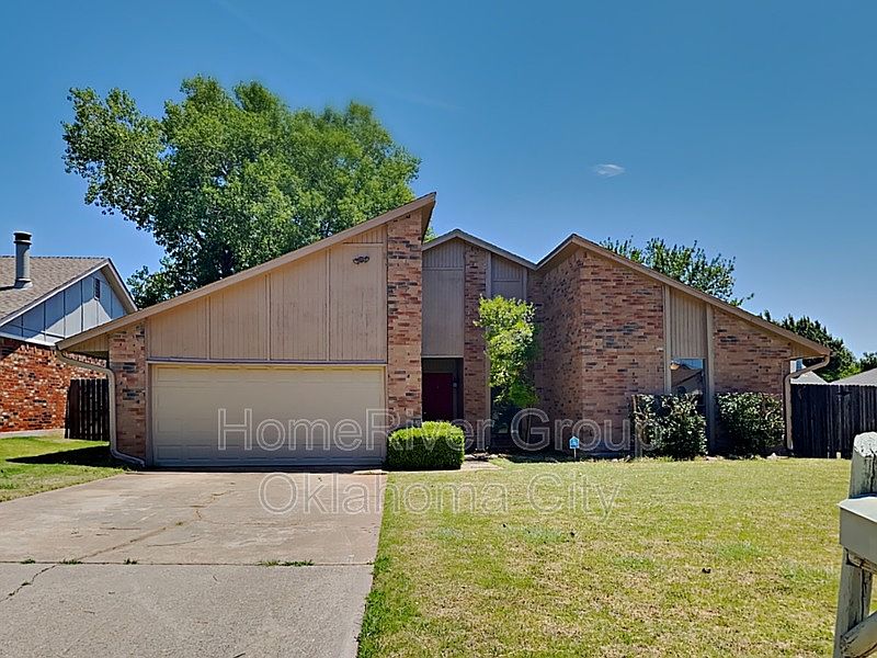 1st image of 520 Conestoga Dr