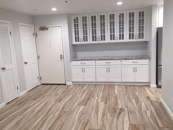 2nd image of 55 W 20th Ave #1