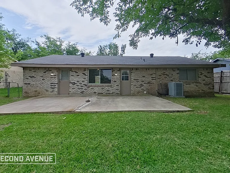 2641 Bluebird Ln — Photo 16