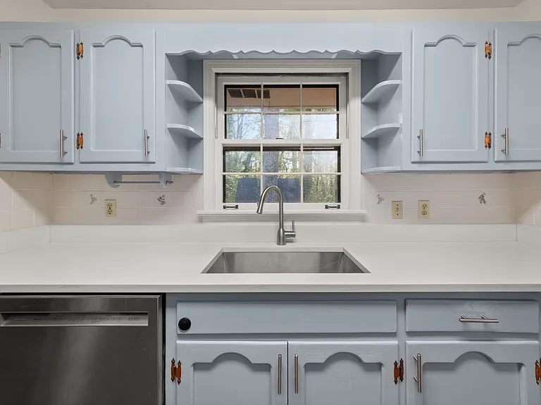 1247 Sycamore Dr — Photo 15
