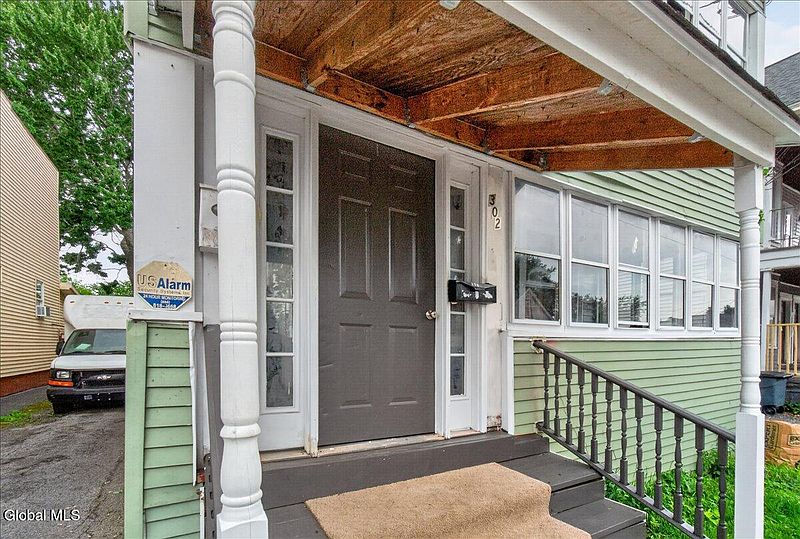 2nd image of 302 Second Avenue