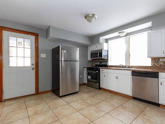 3rd image of 11512 S Eggleston Ave #1
