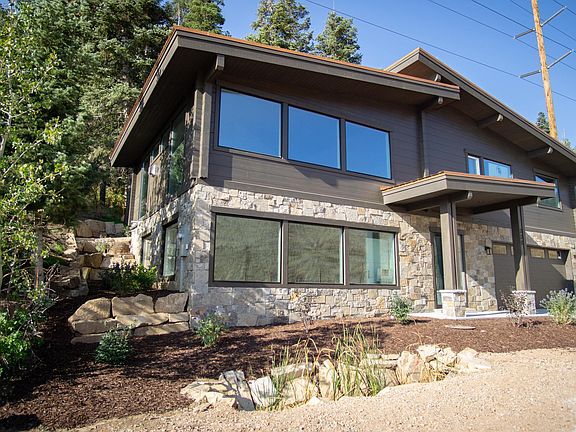 2nd image of 330 Aspen Dr