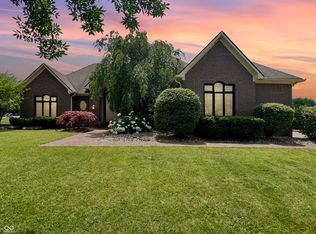 3893 Bent Tree Ln, Greenwood, IN