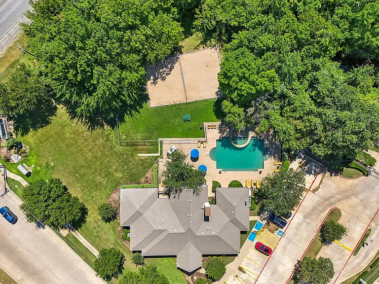 Southpoint Villas — Photo 35