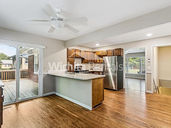 4th image of 2110 W Haskell St