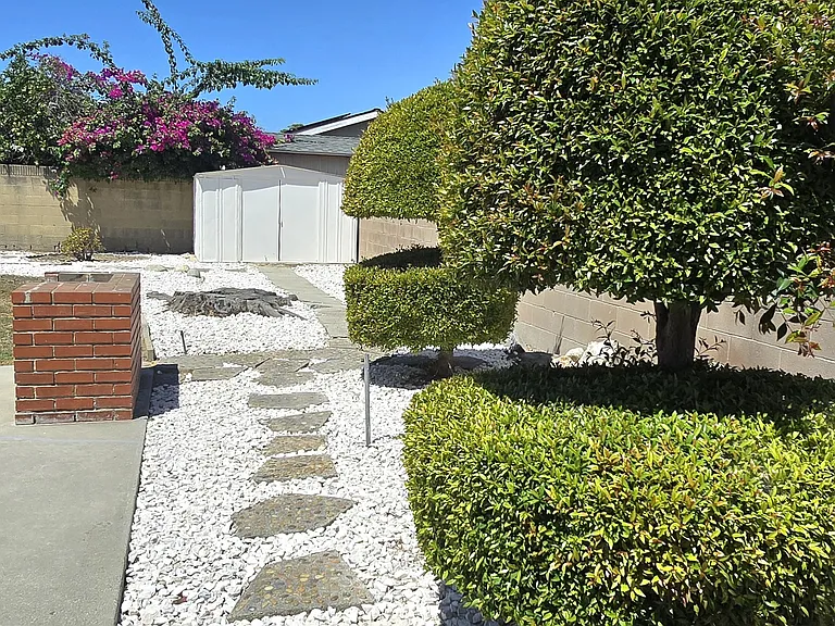 19705 Nicholas Ave — Photo 25