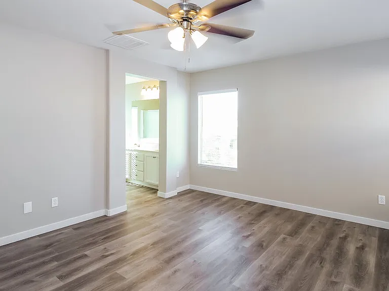 6249 Capehart Falls St — Photo 6