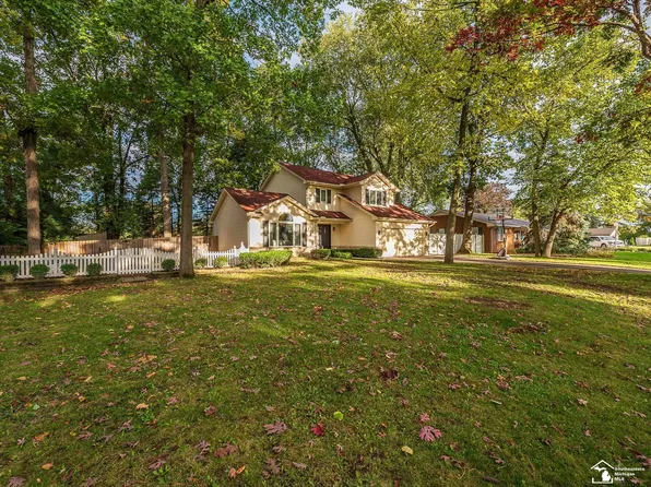 15033 Shadowood St, Monroe, MI 48161
