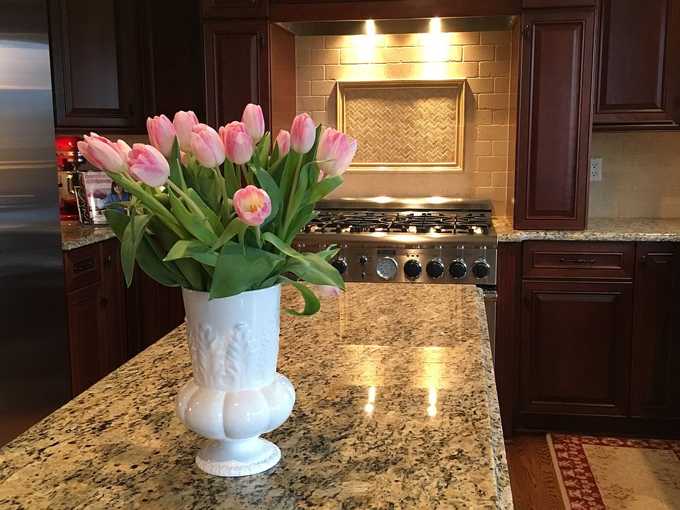 22736 Poppleton Dr, Northville, MI 48167 | Zillow