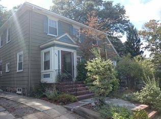 32 Peak Hill Rd, West Roxbury, MA 02132