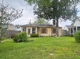 7567 Satsuma St, Houston, TX 77023