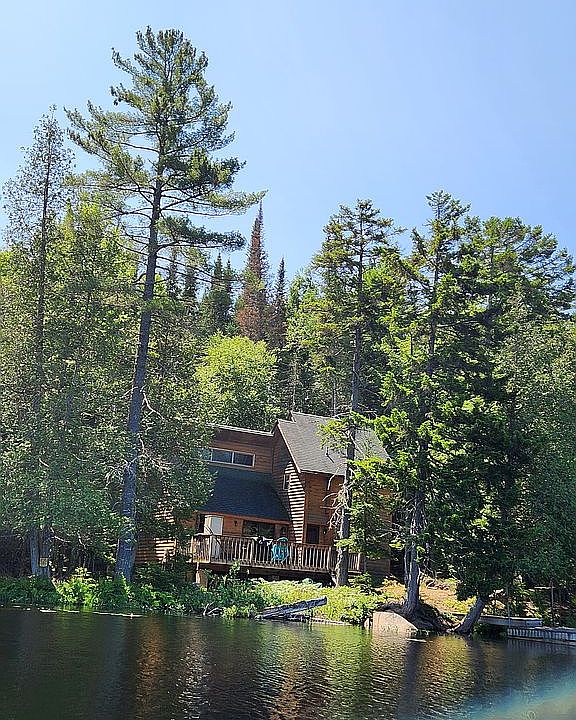 2nd image of 1781 North Pt