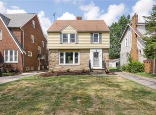 2252 Cranston Rd, University Heights, OH 44118