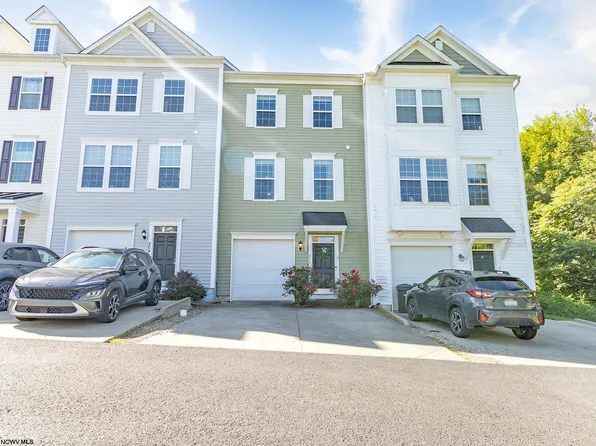 211 Treeline Ln, Morgantown, WV 26508