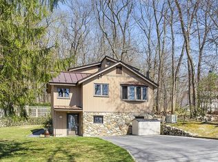 68 Honor Roll Rd, Pelham, NH 03076