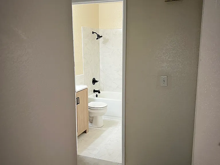 120 Avenida Las Brisas #B — Photo 8