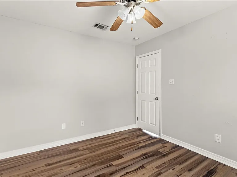5467 Quail Creek Cir — Photo 21