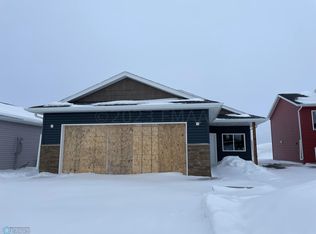 6713 69th Ave S, Horace, ND