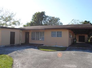 948 SE 3rd St, Belle Glade, FL 33430
