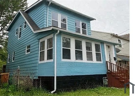 1st image of 3621 E 143rd St