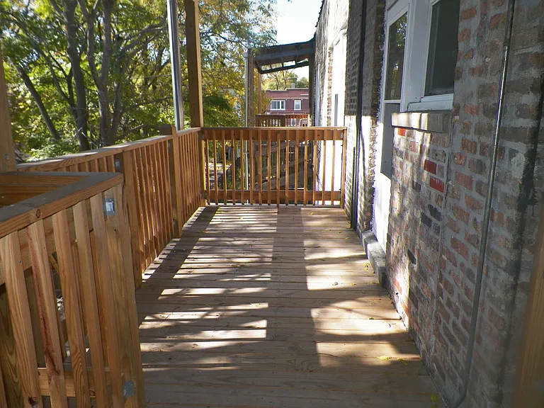 1145 W 70th St #2 — Photo 7